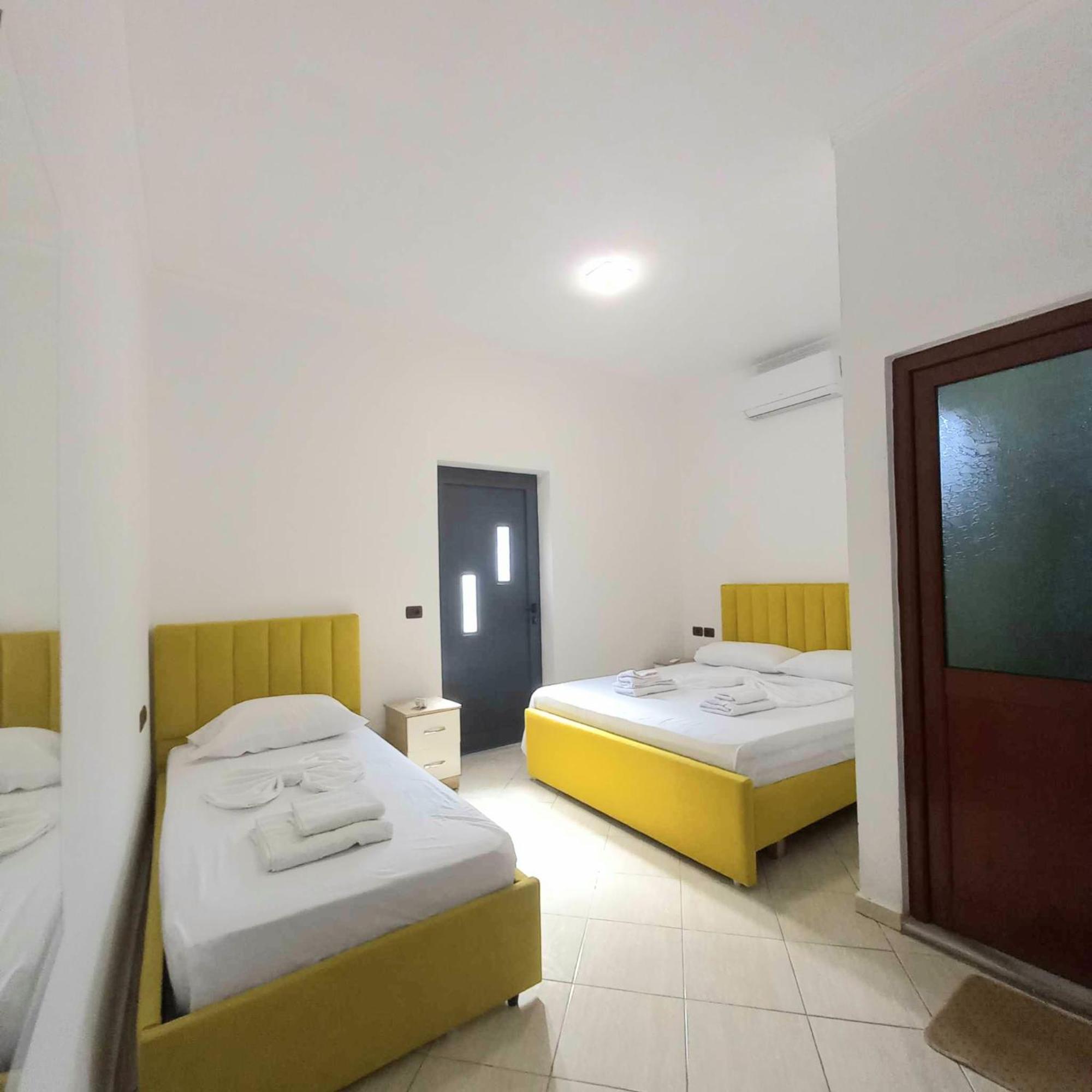 Hotel Eno Permet Exterior photo