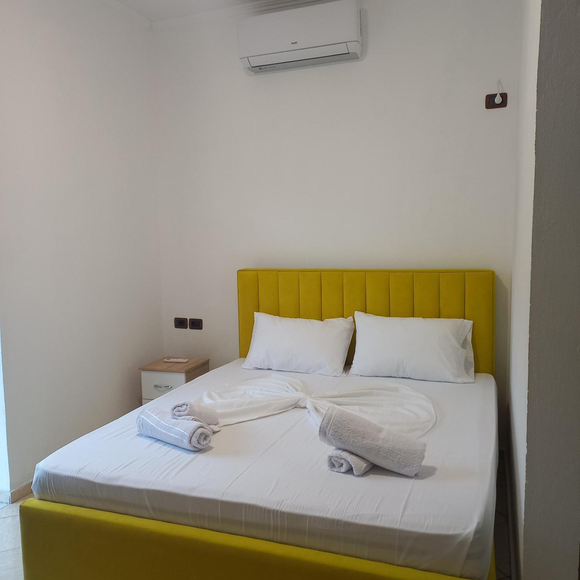 Hotel Eno Permet Exterior photo